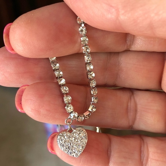CZ tennis bracelet with heart charm - Picture 5 of 7